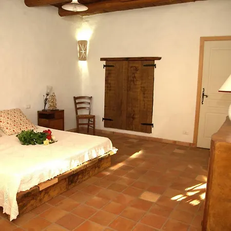 Domus Antiga Apartment